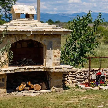 Rural House Mala Kuca-krka National Park * Oklaj