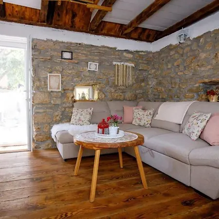Σπίτι διακοπών Rural House Mala Kuca-krka National Park