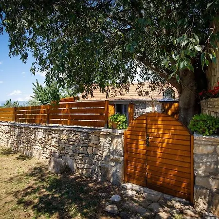 Σπίτι διακοπών Rural House Mala Kuca-krka National Park