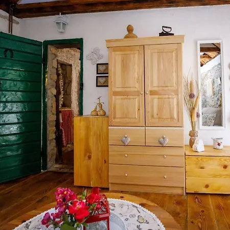 Σπίτι διακοπών Rural House Mala Kuca-krka National Park *
