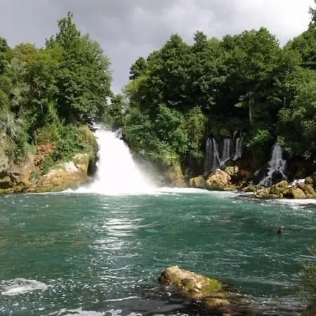 Σπίτι διακοπών Rural House Mala Kuca-krka National Park