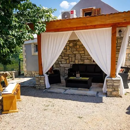 Σπίτι διακοπών Rural House Mala Kuca-krka National Park