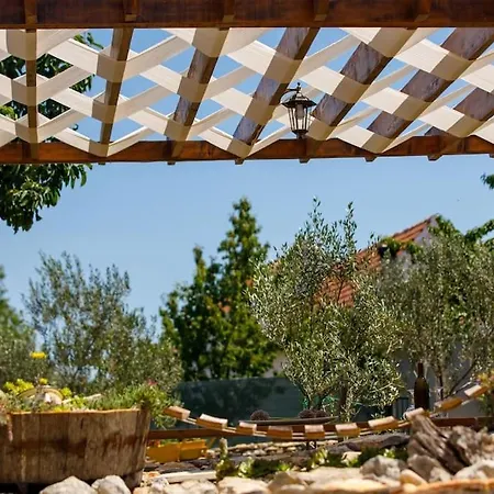 Rural House Mala Kuca-krka National Park Σπίτι διακοπών *